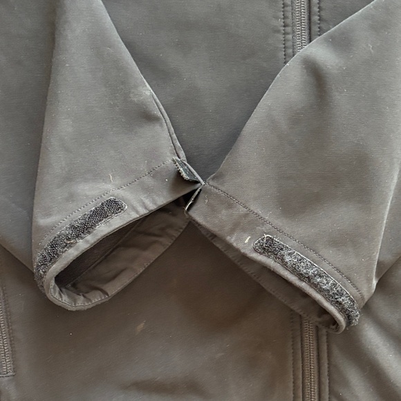 The North Face Men's Black Performance Jacket summit series FLAWED - Picture 6 of 16